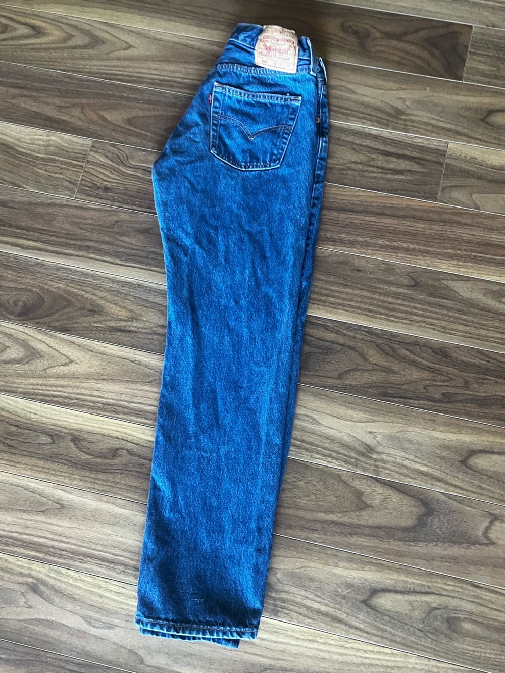 Levi's High-Rise Straight Jeans in Classic Blue